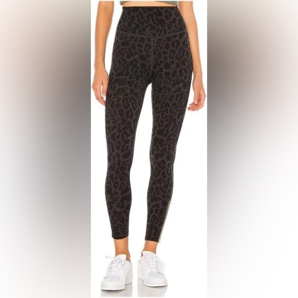 Nicole Miller NY Leopard Print High Rise Luxury Yoga Activewear Gym Leggings